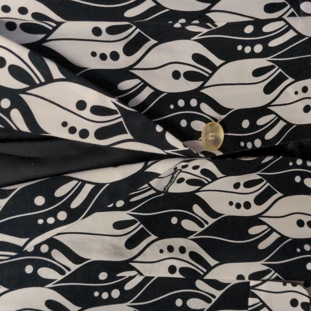 Jacket Lined. One Button In Front. - image 3